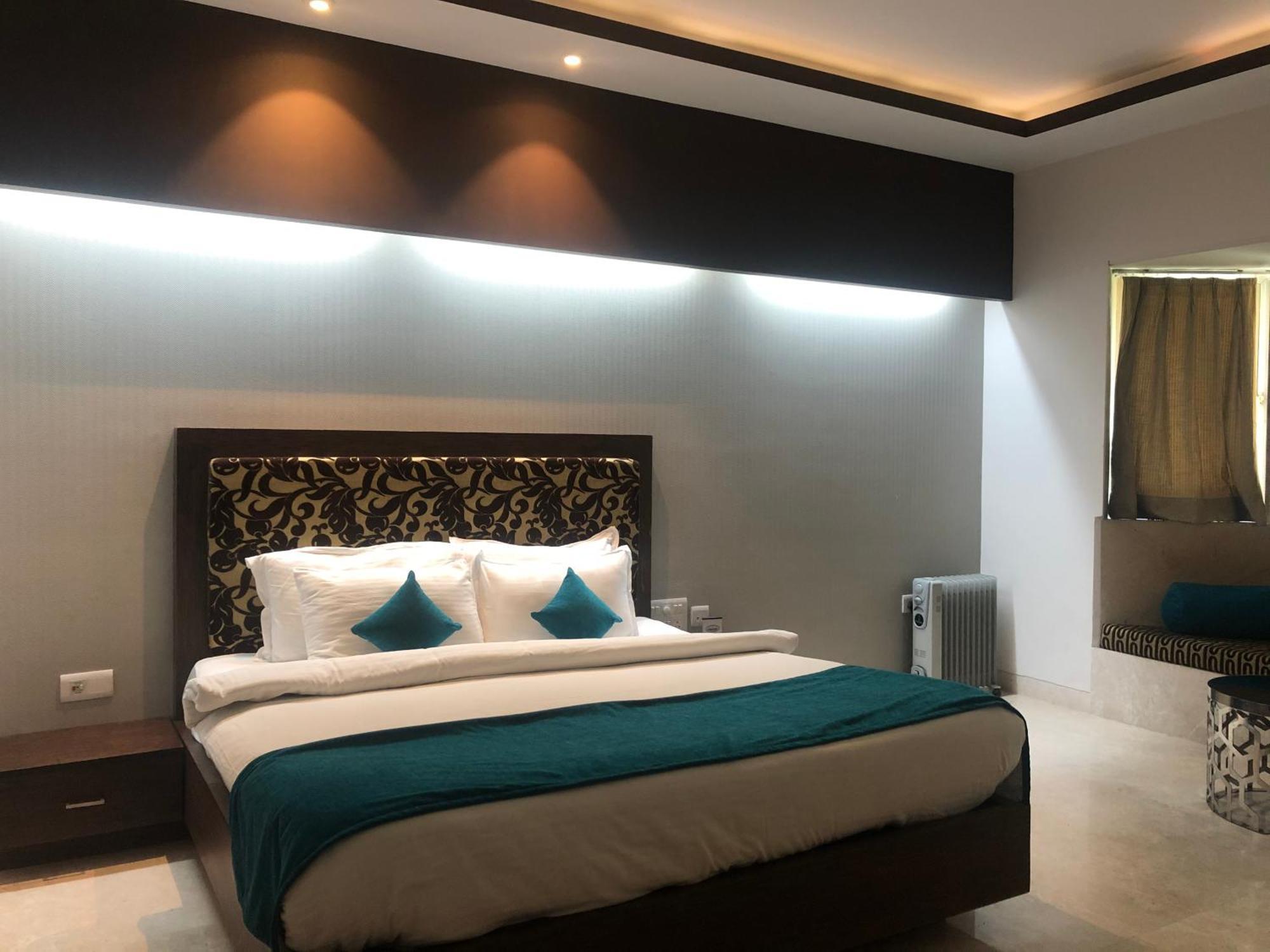 Golden Huts Resorts Rewāri Kültér fotó